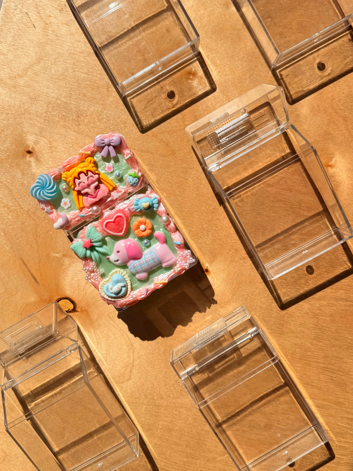 Gigil Studios • Acrylic Cigarette / Trinket Box *Part One*