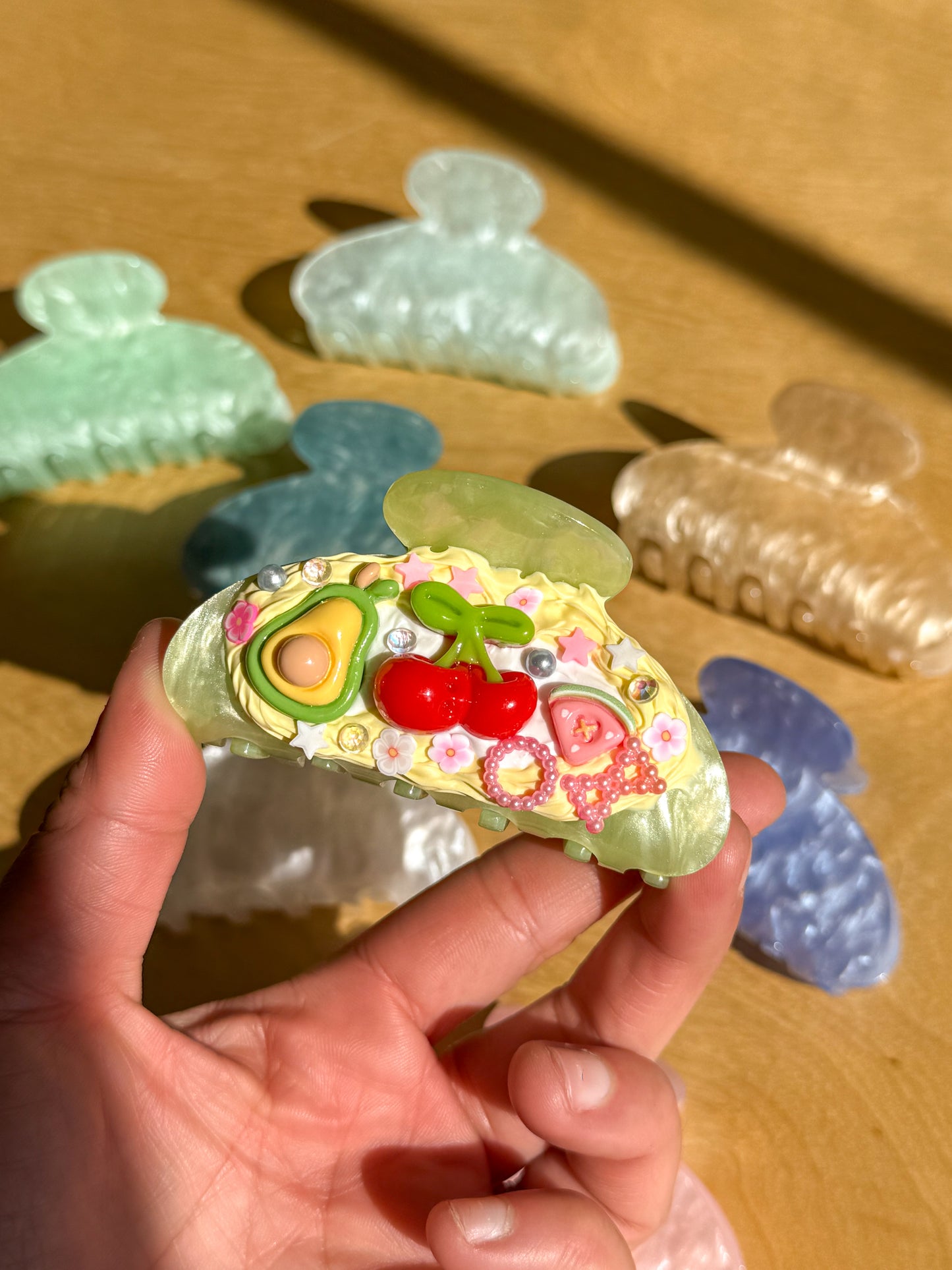 Gigil Studios • Acrylic Hair Claw