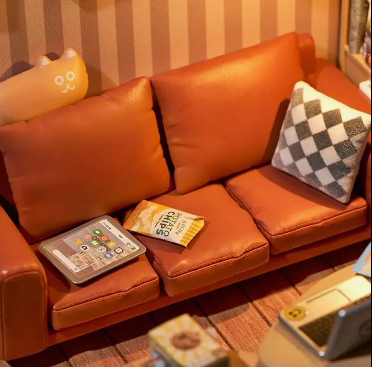 Rolife • DIY Kit, Cozy Living Lounge, Lights Up