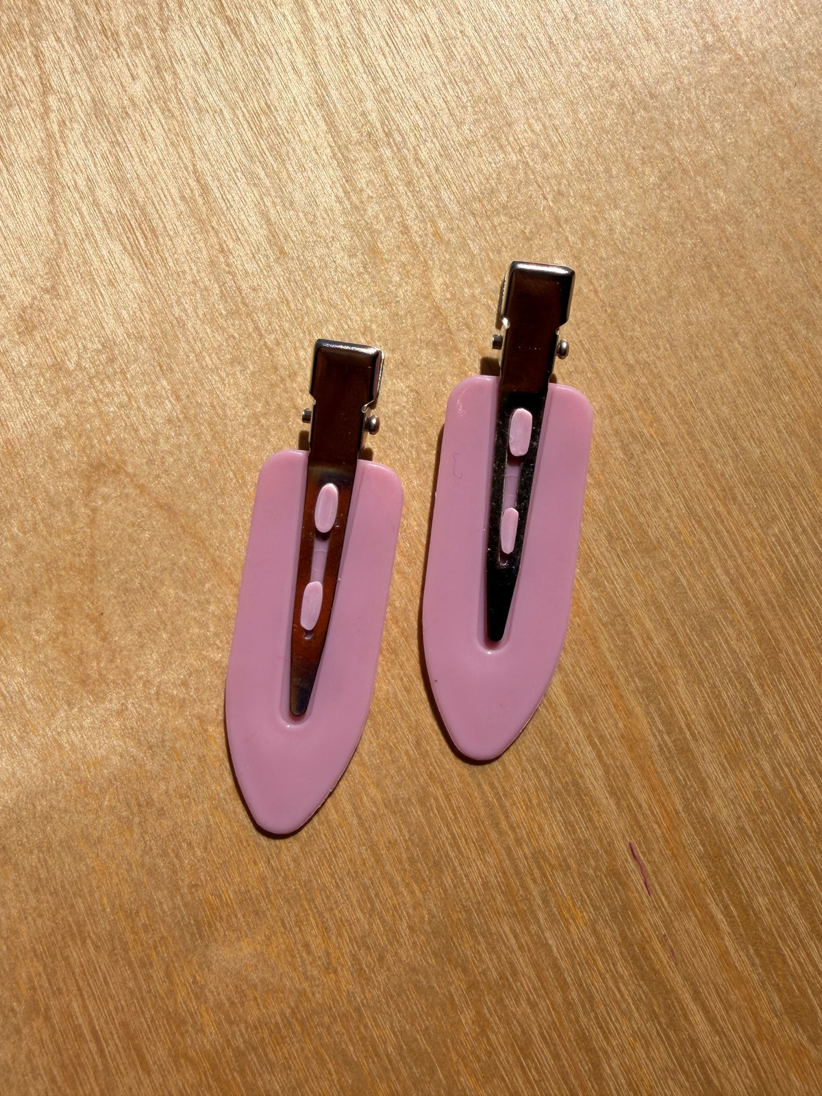 Gigil Studios • Set of 2 Clips
