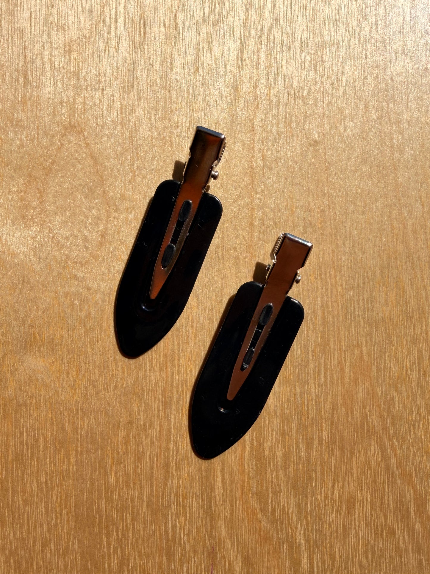 Gigil Studios • Set of 2 Clips