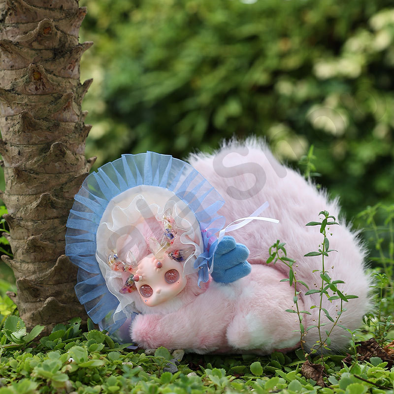 Gululu  • Deer in Bloom Plush Blind Box