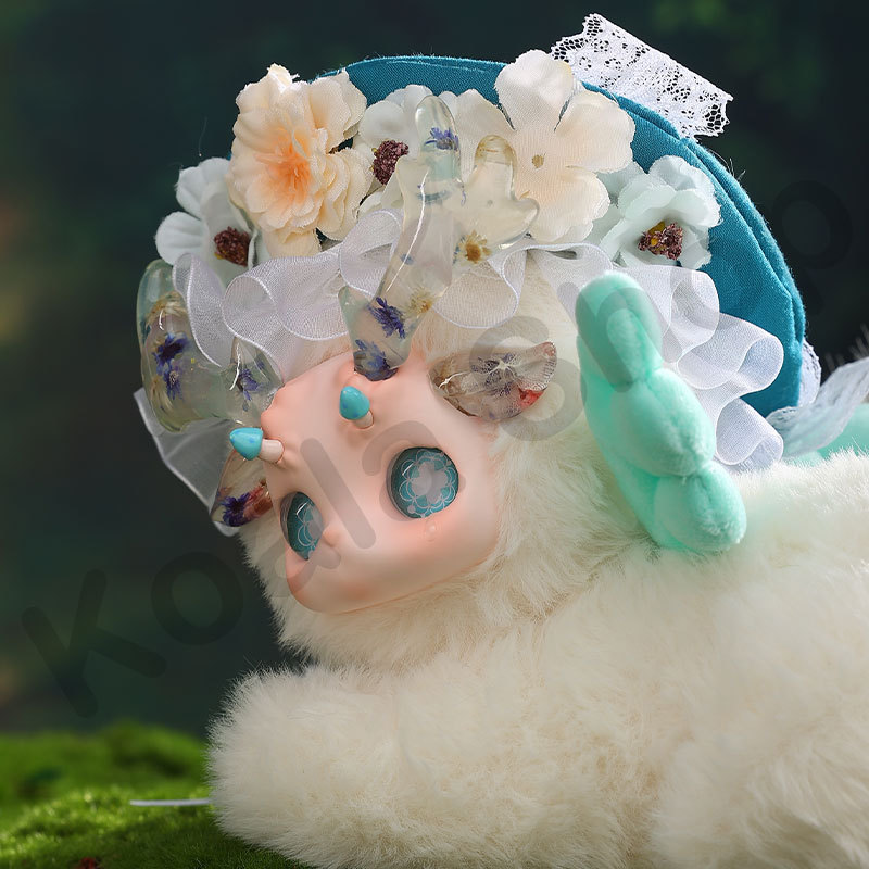 Gululu  • Deer in Bloom Plush Blind Box