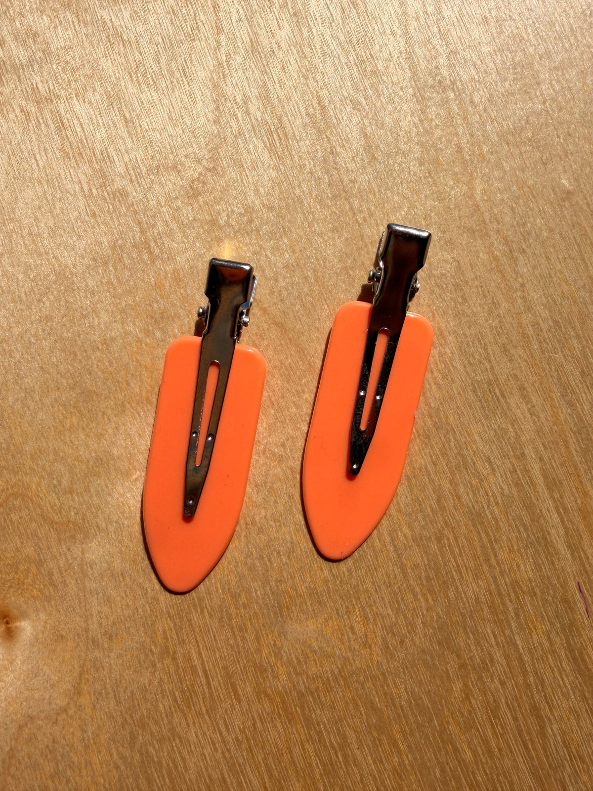Gigil Studios • Set of 2 Clips