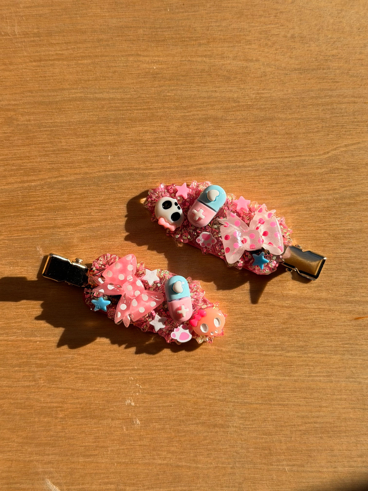 Gigil Studios • Set of 2 Clips
