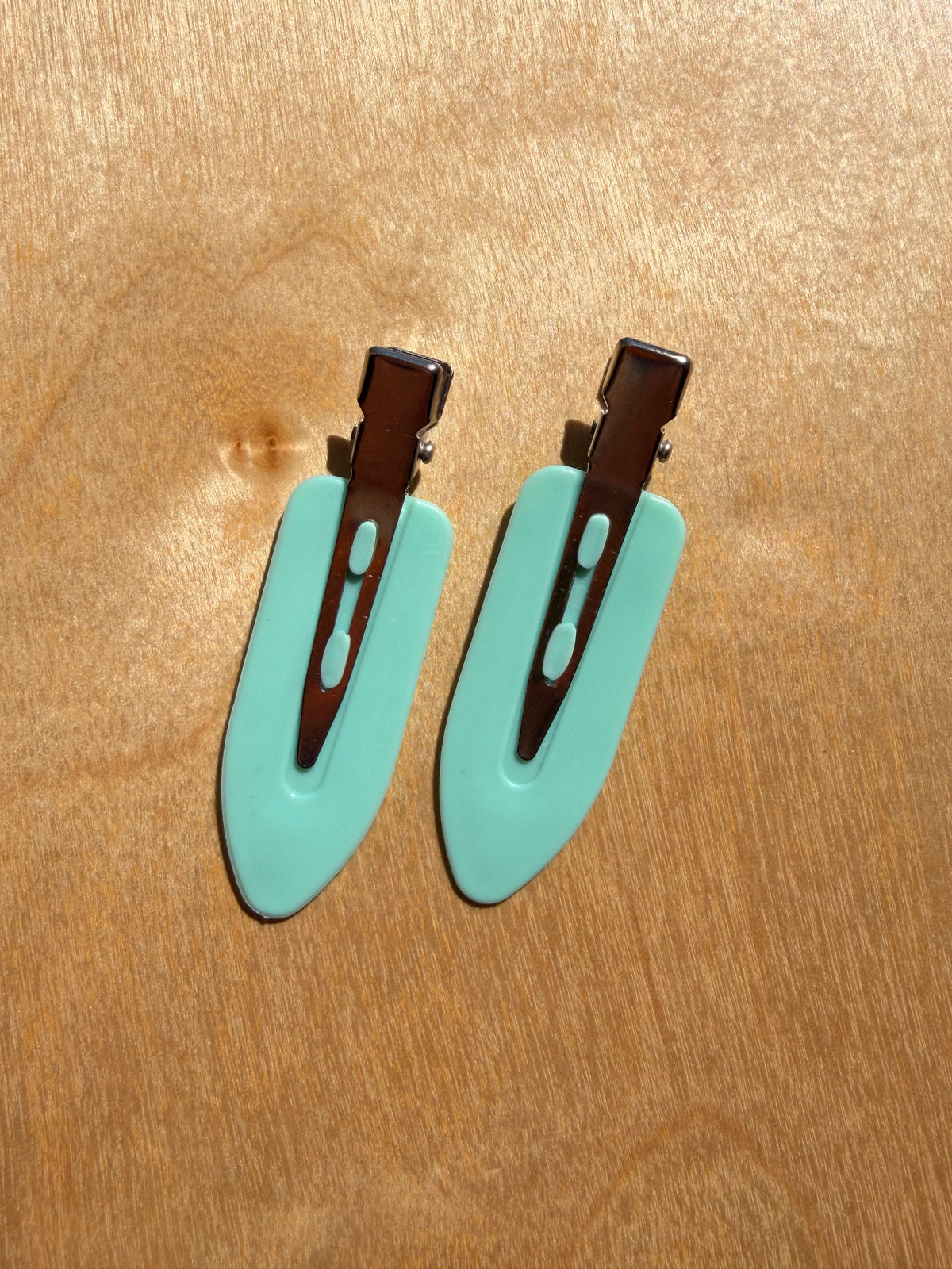 Gigil Studios • Set of 2 Clips
