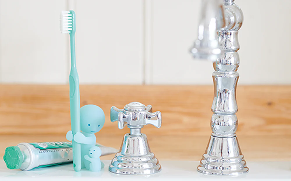 Smiski • Hugging Toothbrush Stand Holder