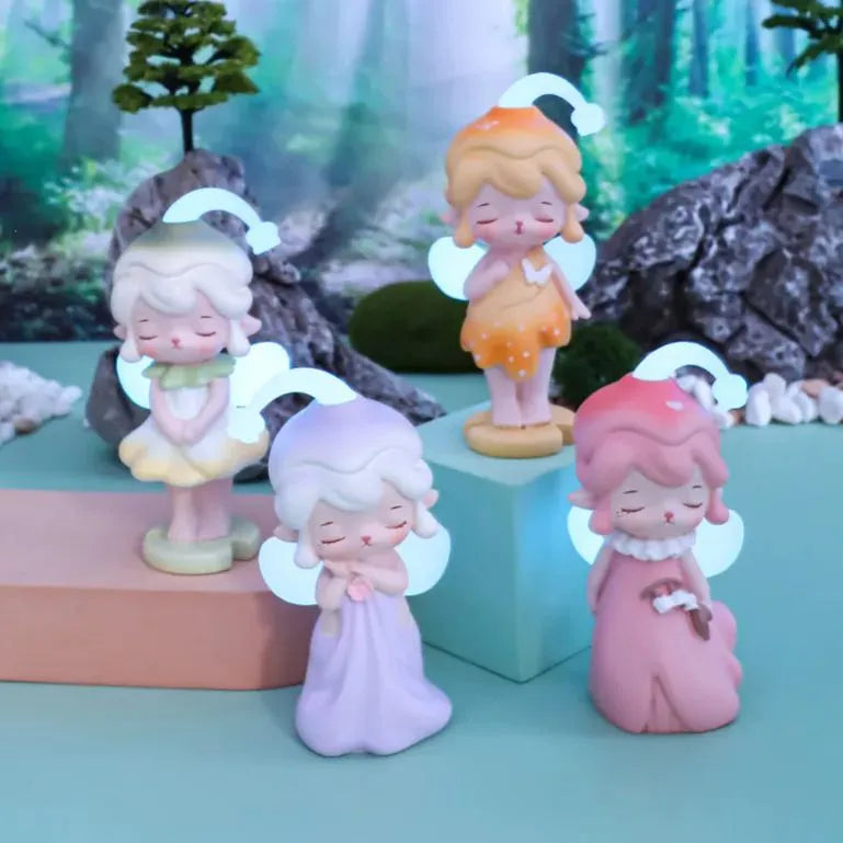 Hana • A Midsummer Night’s Dream Blind Box Glows in the Dark
