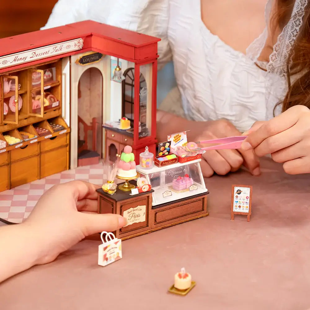 Honey Dessert Talk Rolife DIY Miniature House Crafts